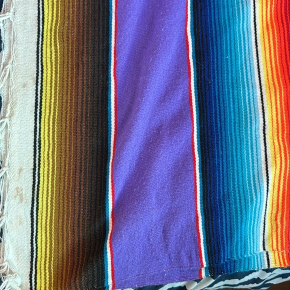 XL Saltillo blanket. Super soft, medium-light weight. Great shape! - Picture 7 of 10